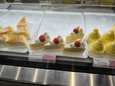 貴重な二百円台ケーキ