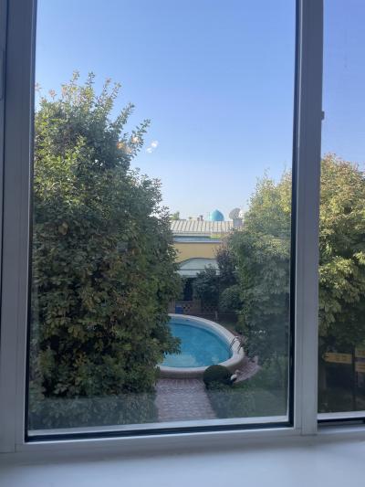 レギスタン広場に徒歩で行ける