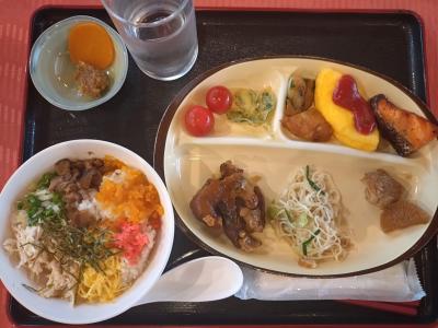 朝食ビュッフェで鶏飯を食べられる