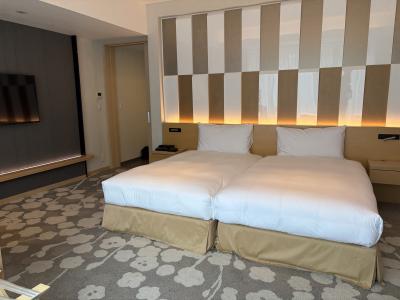 新しく部屋が広くてきれいです。