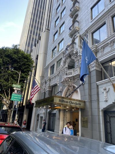 ダウンタウンの真ん中に泊まれる