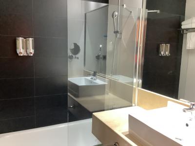 シャワーは快適