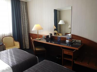 椅子や机もありました。