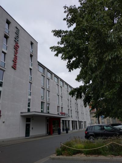 ダルムシュタット駅の隣、安心