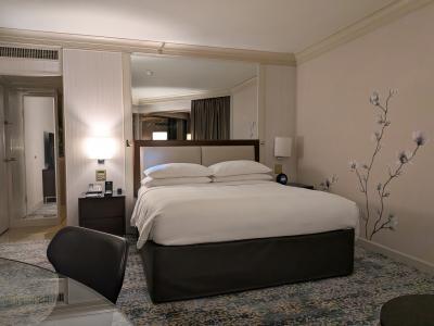 喧騒をよそに、優雅な滞在ができた