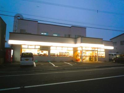 焼鳥弁当で有名なコンビニ？　～　タイエー千島本店