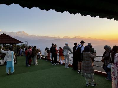 ケーブルカーがお勧めです。