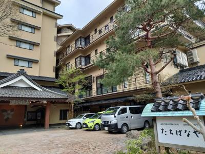 日本庭園がきれい。建物はリニューアルが進んでいます