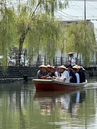 色々な意味で、ちと厳しいかも...船頭さんの滑舌も悪いし、英語が全然ダメだし...客が殆ど外国人なのに...「柳川の川下り」（柳川／福岡）