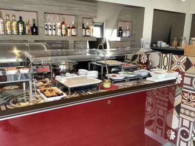 色々種類があって楽しい朝食