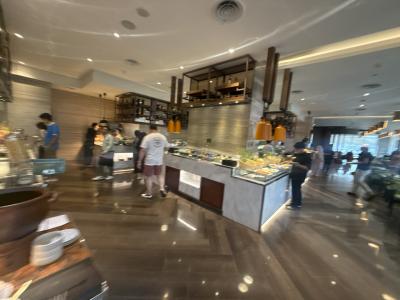 朝食会場　品数も沢山で連泊も良さそう