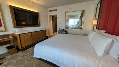 巨大ホテルだけど入ったら周囲に行くには苦労する