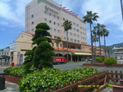 JR宇和島駅と一体になっているので便利です