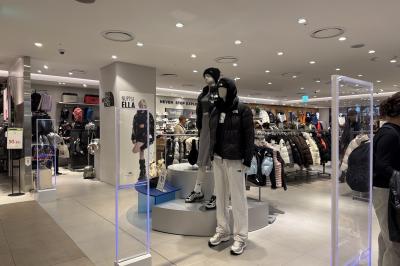 ノースフェイスのアウトレットがお買い得でした。