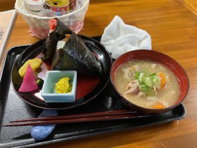 おにぎり定食が美味しい
