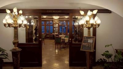併設のカフェモーツァルト