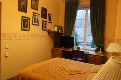 旧市街の中のこじんまりしたホテル