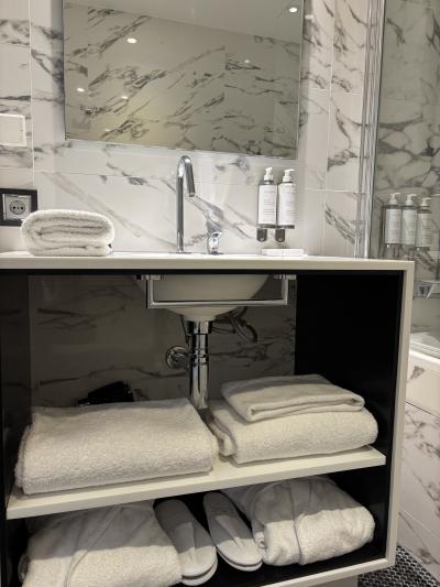 場所が便利でスタッフも親切です