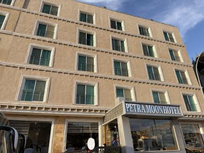 遺跡近くのホテル