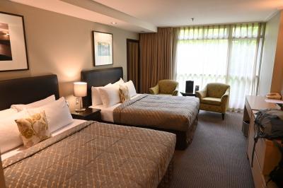 テアナウ湖の目の前。ホテルの敷地も広くガーデンエリアで散歩もできました。