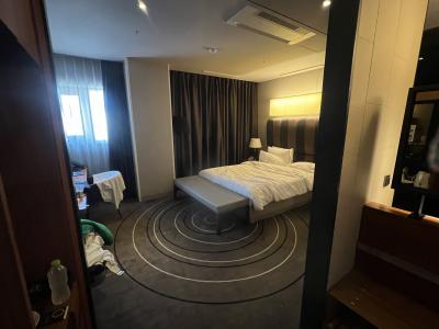 こじんまりとしたきれいなホテル