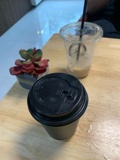 コンフィ イン マニラ - カラウ 