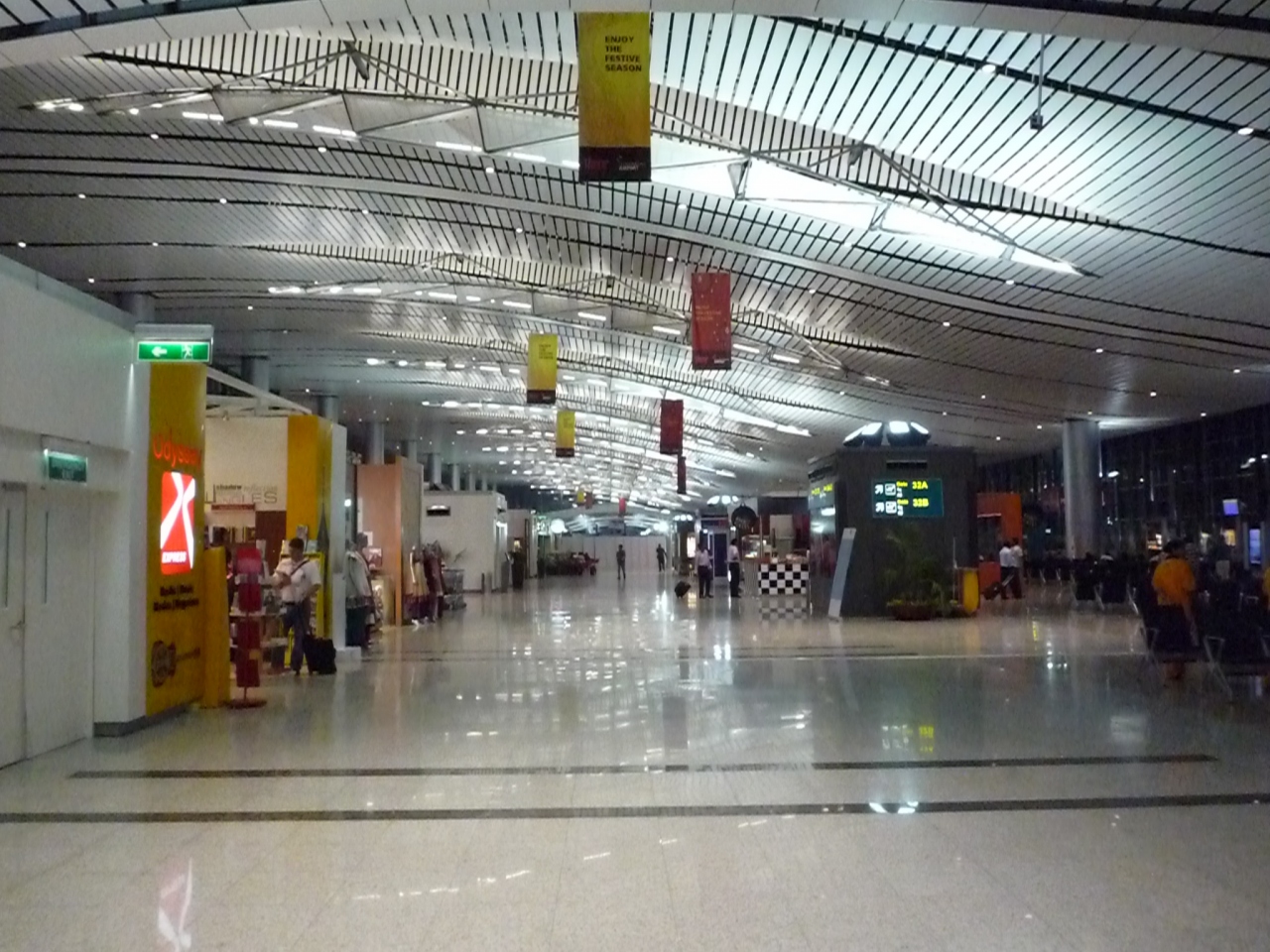 ラジーヴ ガンディー国際空港 (HYD) Hyderabad International Airport (HYD)