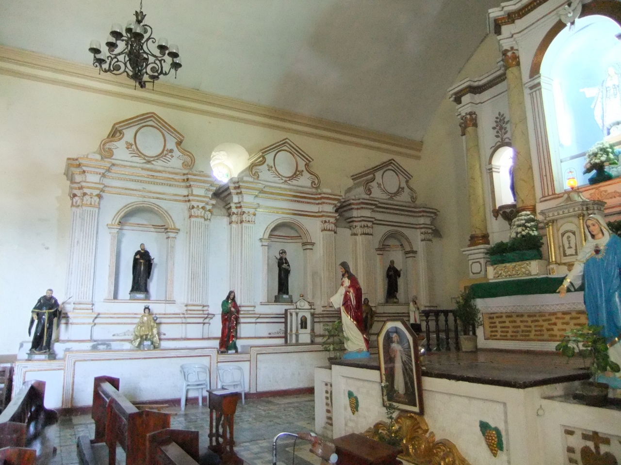 ヌエストラ セニョーラ デ ラ アスンシオン教会 La Asuncion de la Nuestra Senora Church