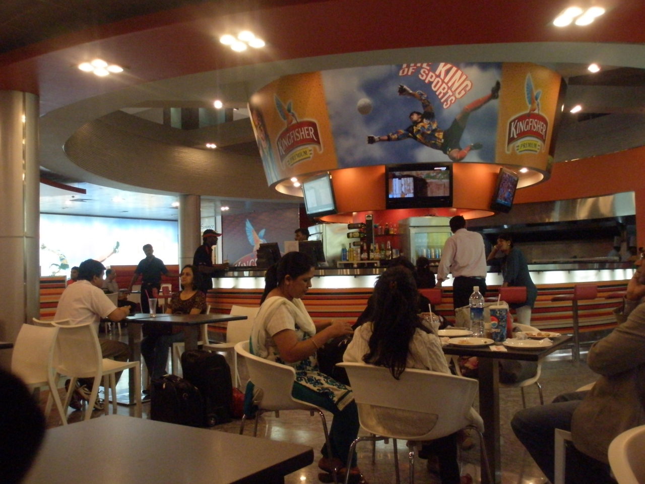ケンペゴウダ国際空港 (ベンガルール国際空港) (BLR) Kempegowda International Airport (Bengaluru International Airport) (BLR)