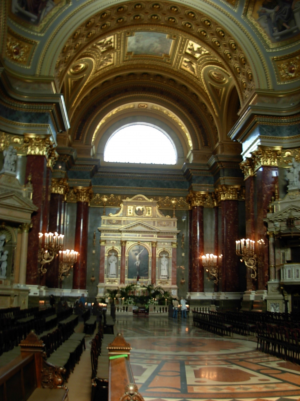 聖イシュトヴァーン大聖堂                Szt.Istvan Bazilika (St. Stephen's Basilica)