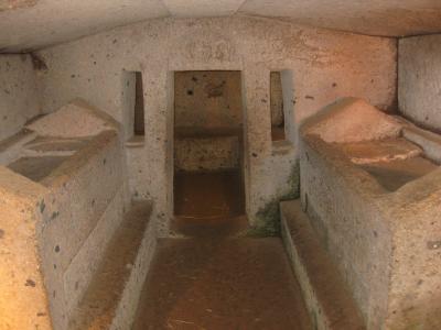 チェルヴェテリとタルキニアのエトルリア古代都市群 Necropoli etrusche di Cerveteri e Tarquinia