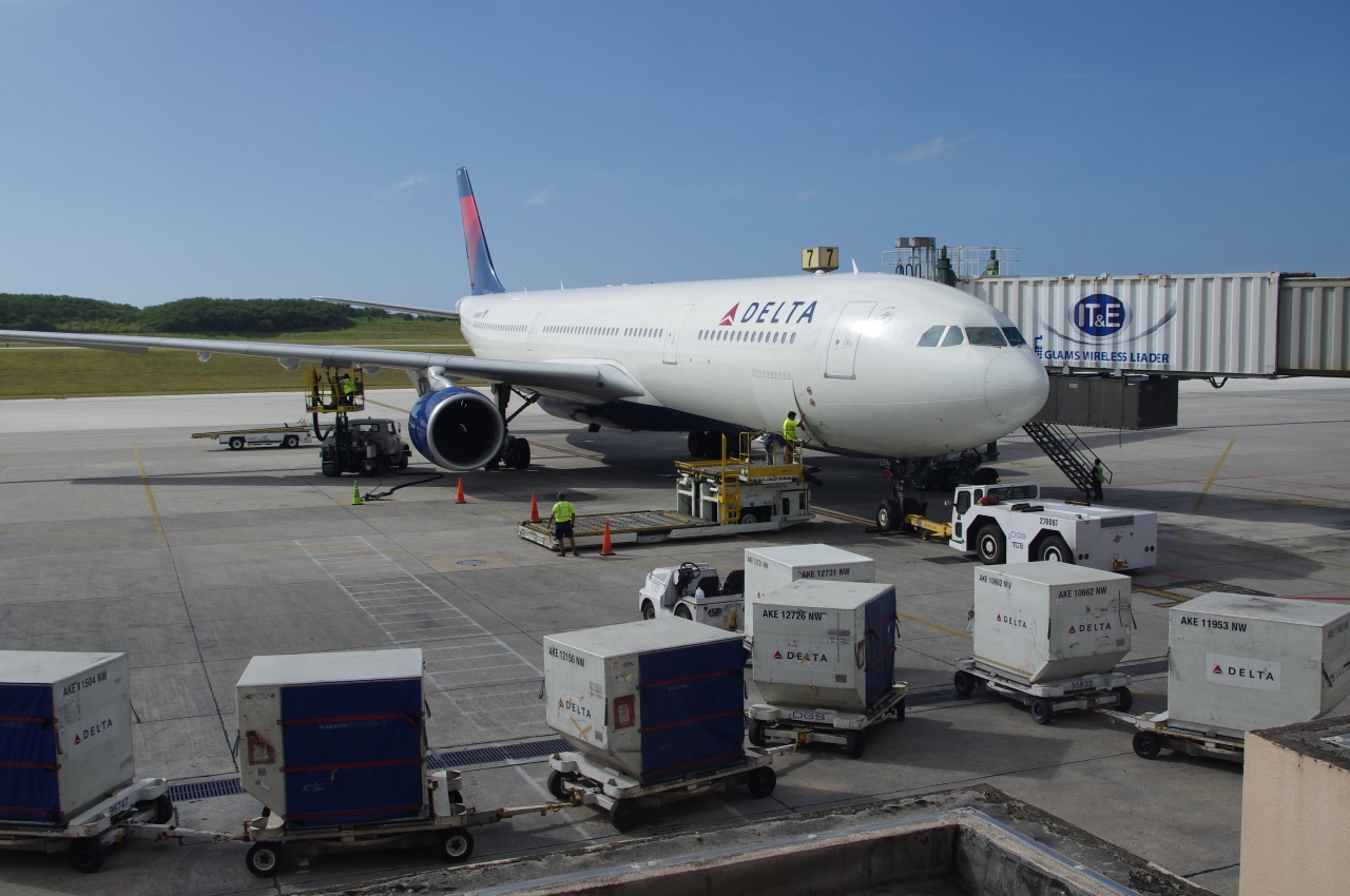 グアム国際空港 (GUM) Guam International Airport (GUM)