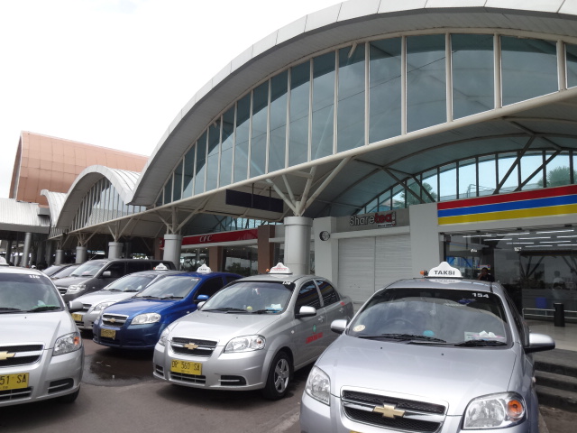 ロンボク国際空港 (LOP) Lombok International Airport (LOP)