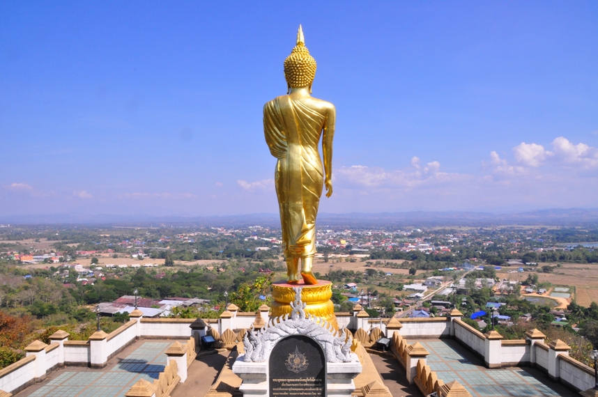 ワット プラ タート カオ ノーイ Wat Phra That Khao Noi