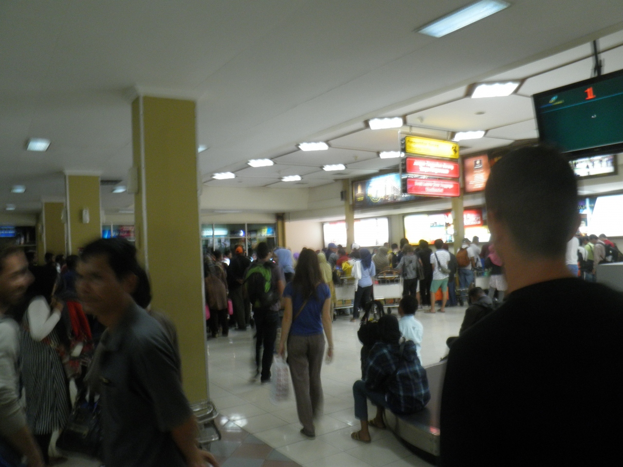 アジスチプト国際空港 (JOG) Adisucipto International Airport (JOG)