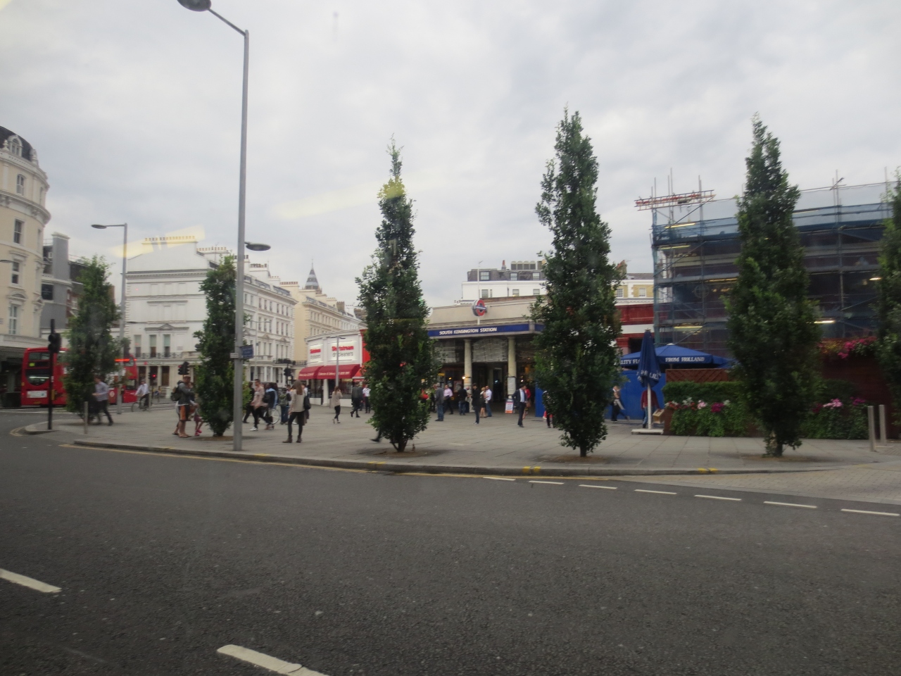 サウス ケンジントン駅 South Kensington Station