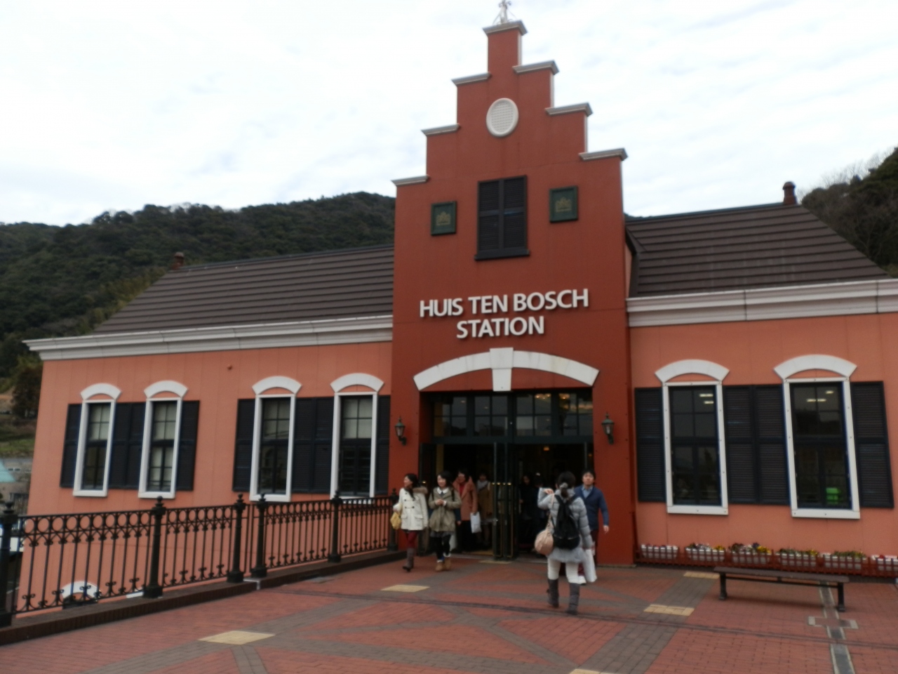 『おとぎの国の駅、ハウステンボス駅。』by ガッサン|ハウステンボス駅のクチコミ【フォートラベル】 『おとぎの国の駅、ハウステンボス駅。』by ガッサン|ハウステンボス駅のクチコミ【フォートラベル】