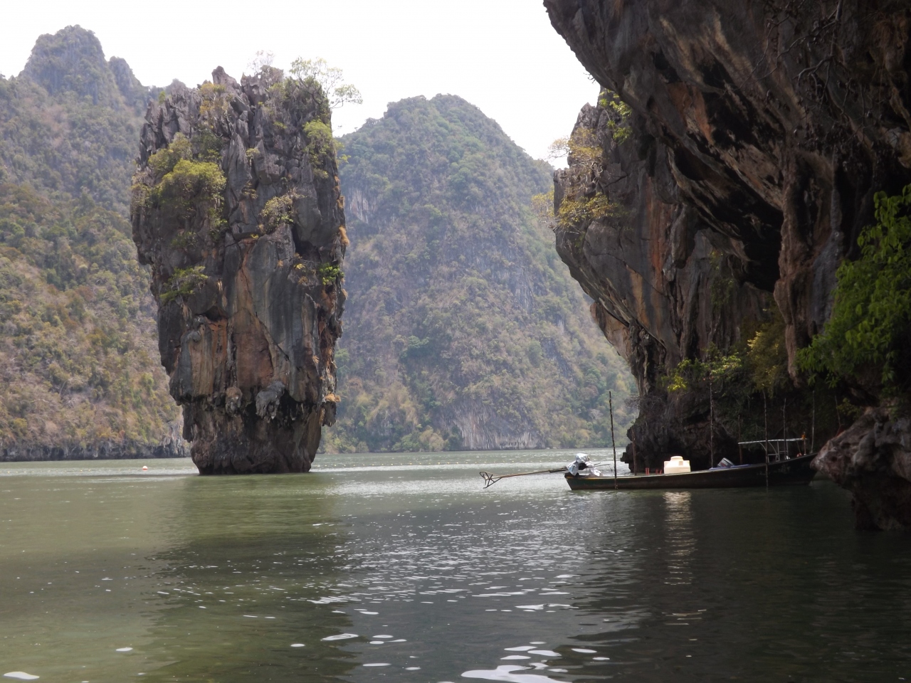 ジェームスボンド島                James Bond Island