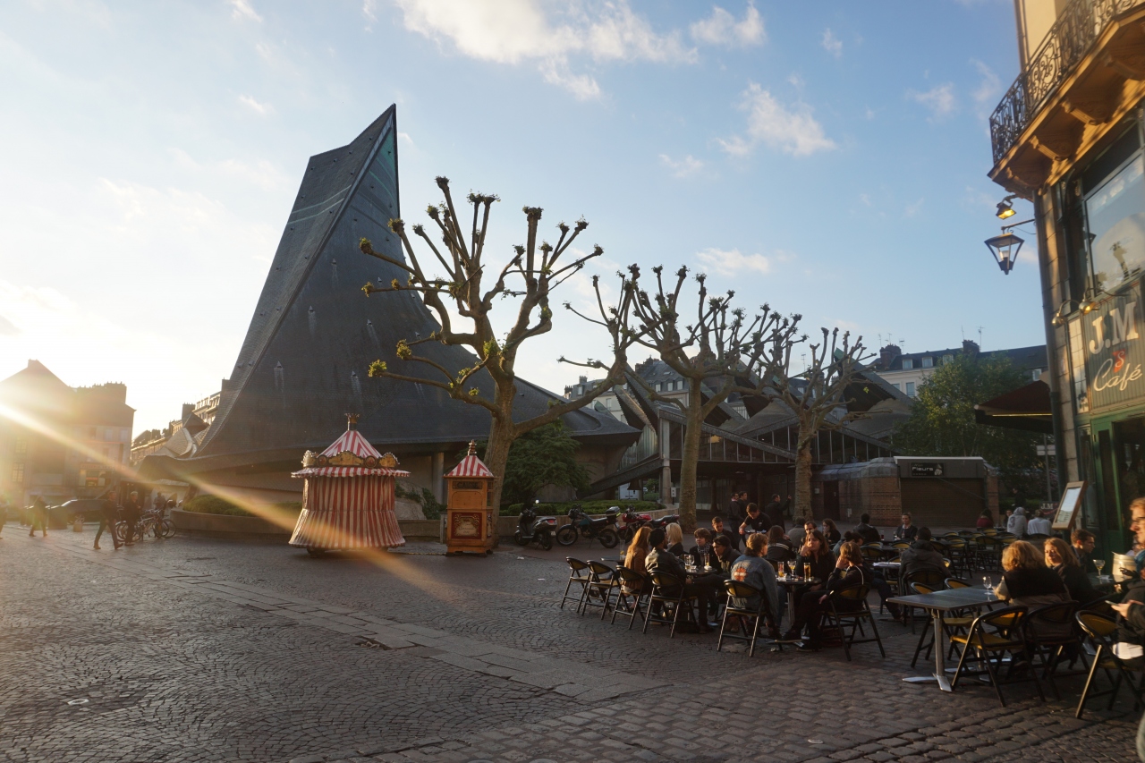 ルーアン】 旧市場広場に建つジャンヌ・ダルク教会』by comestai|ジャンヌ ダルク教会のクチコミ【フォートラベル】