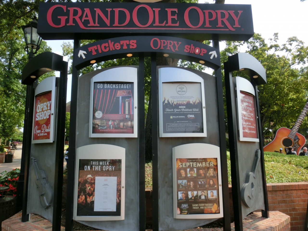 グランド オール オープリー ハウス                Grand Ole Opry House