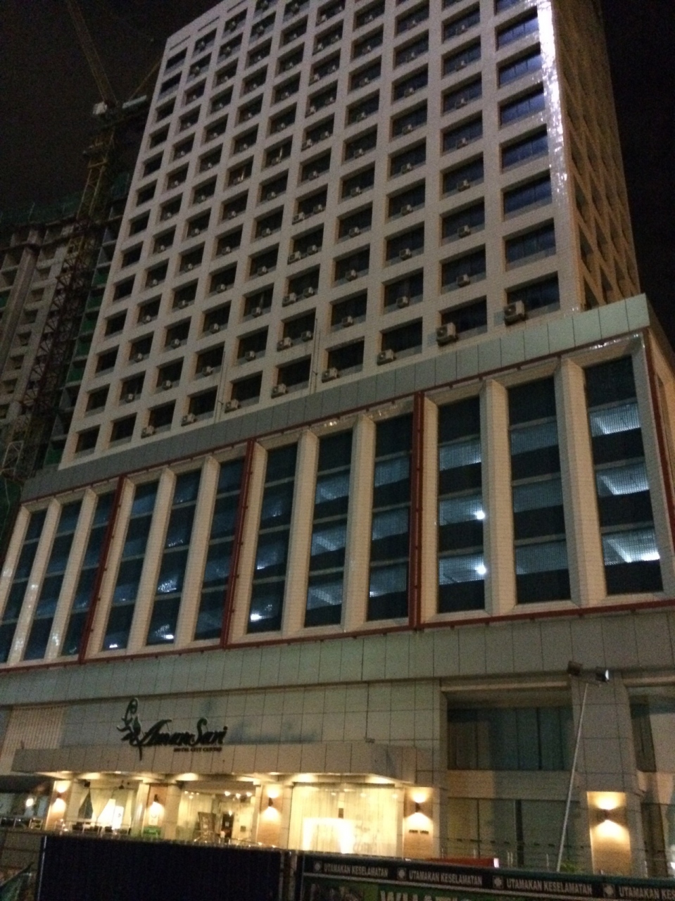 今は、前面道路が工事していて入りにくいです