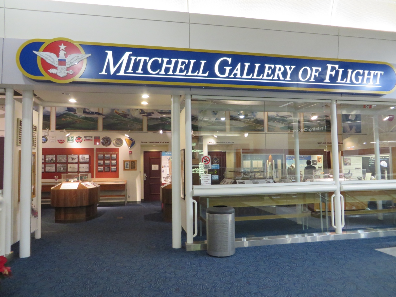 ジェネラル ミッチェル国際空港 (MKE) General Mitchell International Airport (MKE)