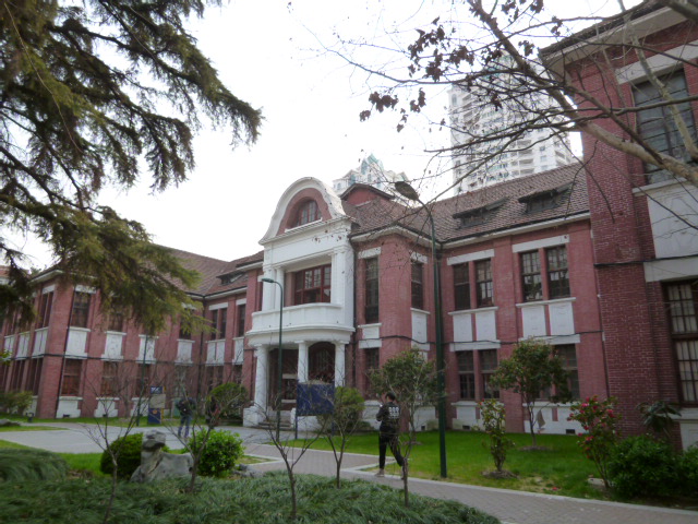 上海理工大学（復興校区）                University of Shanghai for Science and Technology