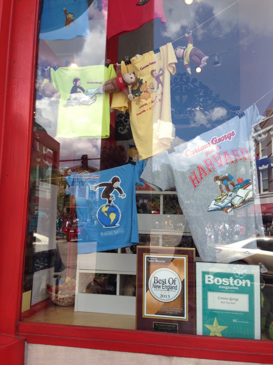 キュリアスジョージ ストア The Curious George Store