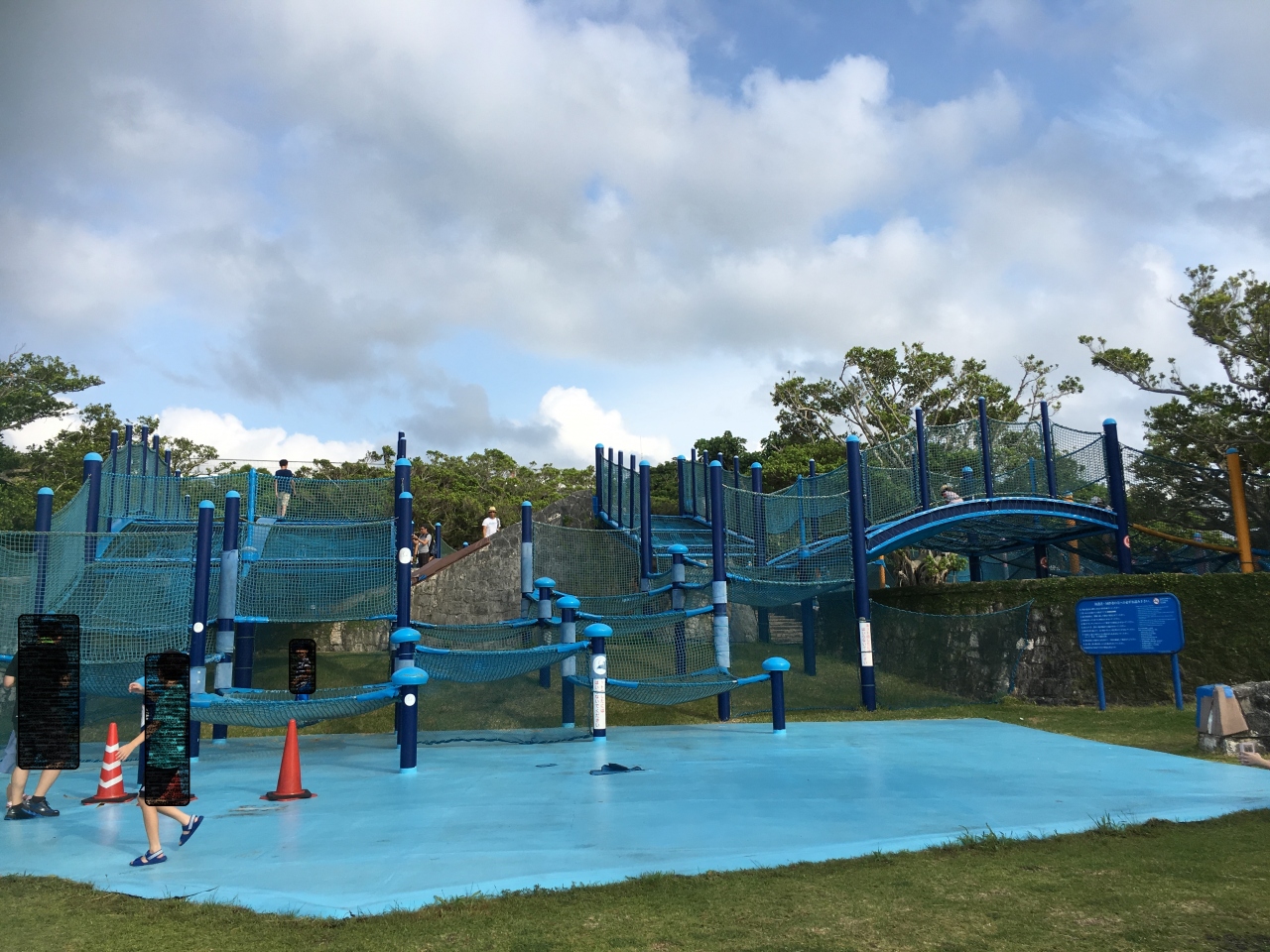 『沖縄の海をテーマにしたネット遊具』by ぴょんきち｜海洋博公園のクチコミ【フォートラベル】