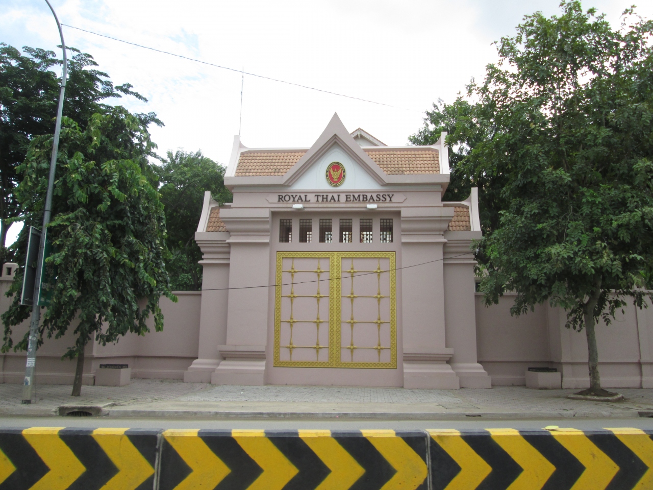 在カンボジア日本大使館 Cambodia Ambassade du Japon