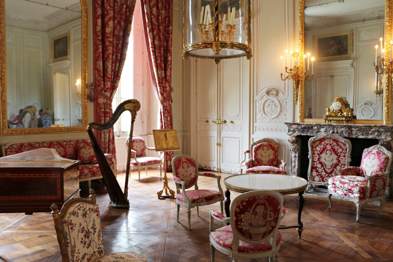 小トリアノン宮殿                Le Petit Trianon