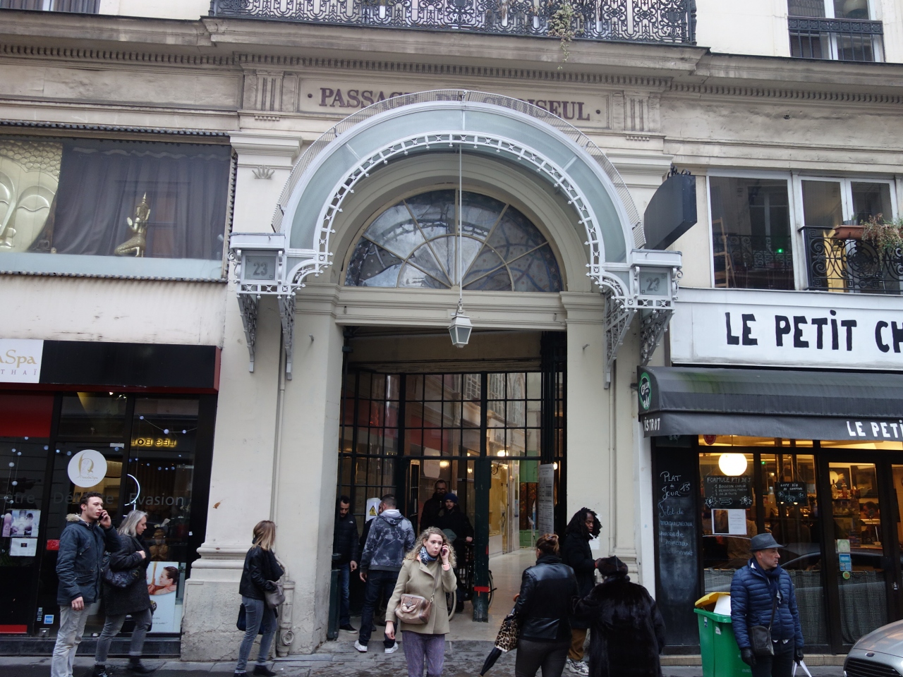 『rue des Petit Champs に入口があります。』by nomonomo|パッサージュ ショワズールのクチコミ【フォートラベル】 『rue des Petit Champs に入口があります。』by nomonomo|パッサージュ ショワズールのクチコミ【フォートラベル】
