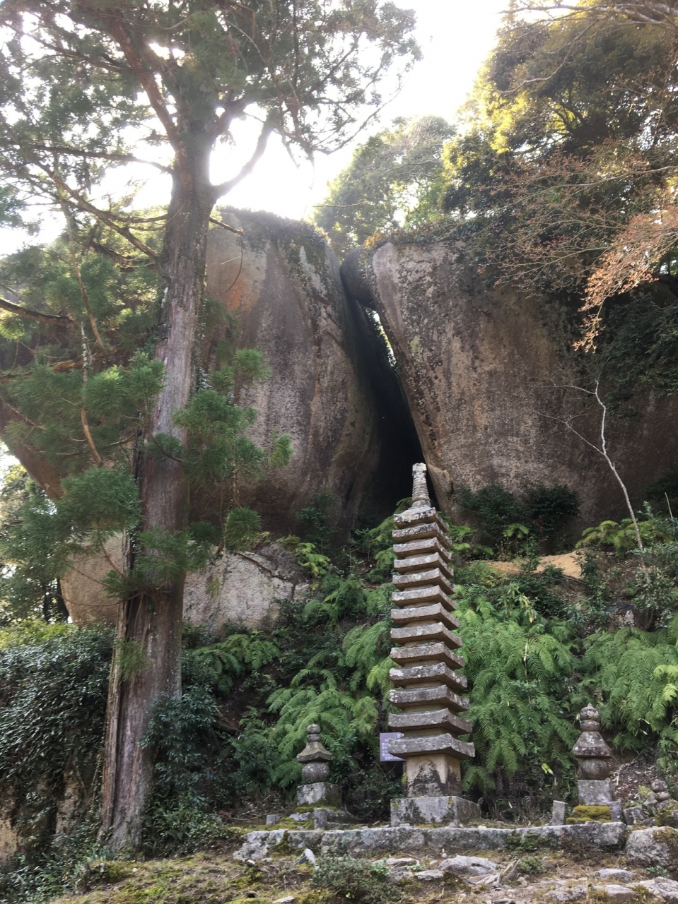 十三重塔(京都府笠置町)