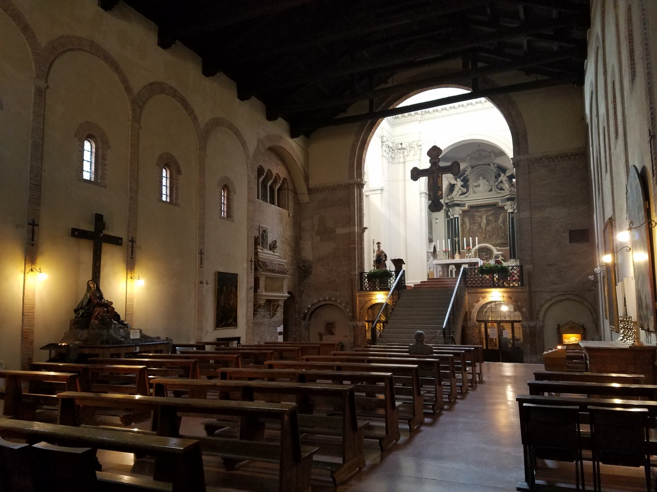 サント ステーファノの教会群                Santo Stefano